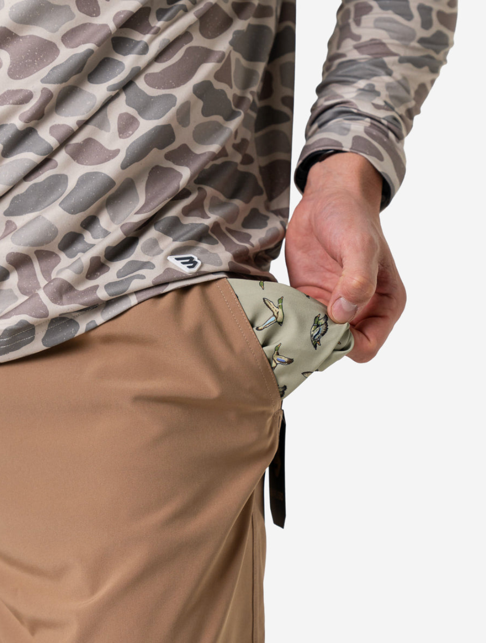Everyday Short - Desert Tan - Flying Ducks Green Pocket